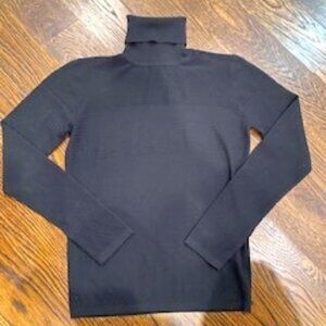 NWOT Salvatore Ferragamo virgin wool turtleneck sz S